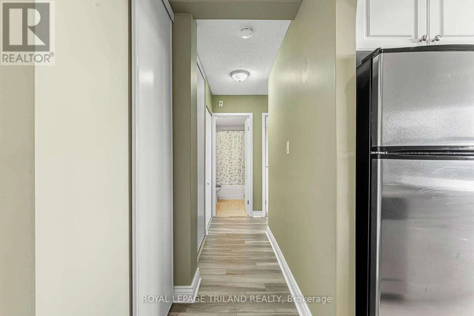 803 - 6400 HUGGINS STREET, #803