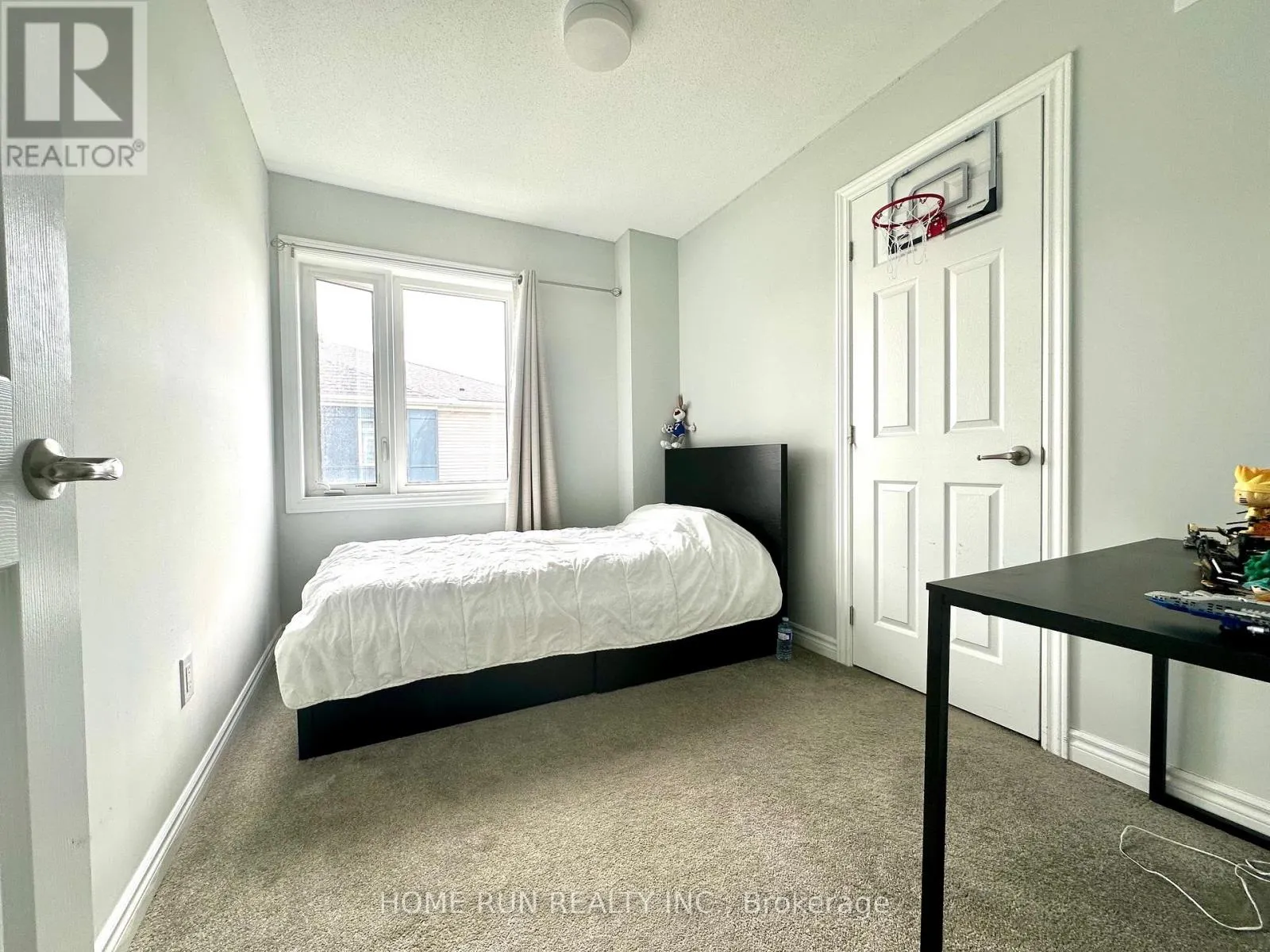 860 ATLAS TERRACE
