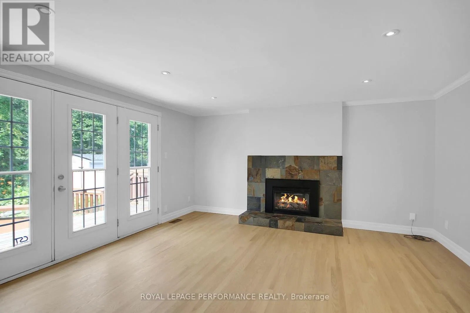82 QUEENSLINE DRIVE