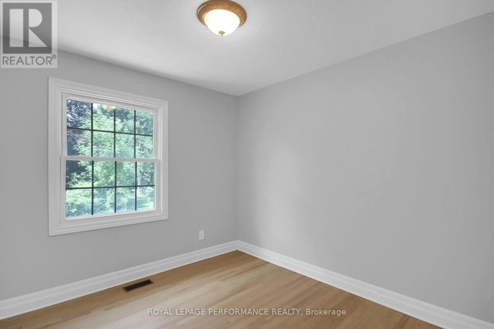 82 QUEENSLINE DRIVE
