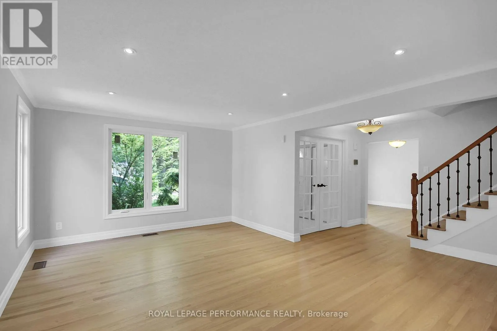 82 QUEENSLINE DRIVE