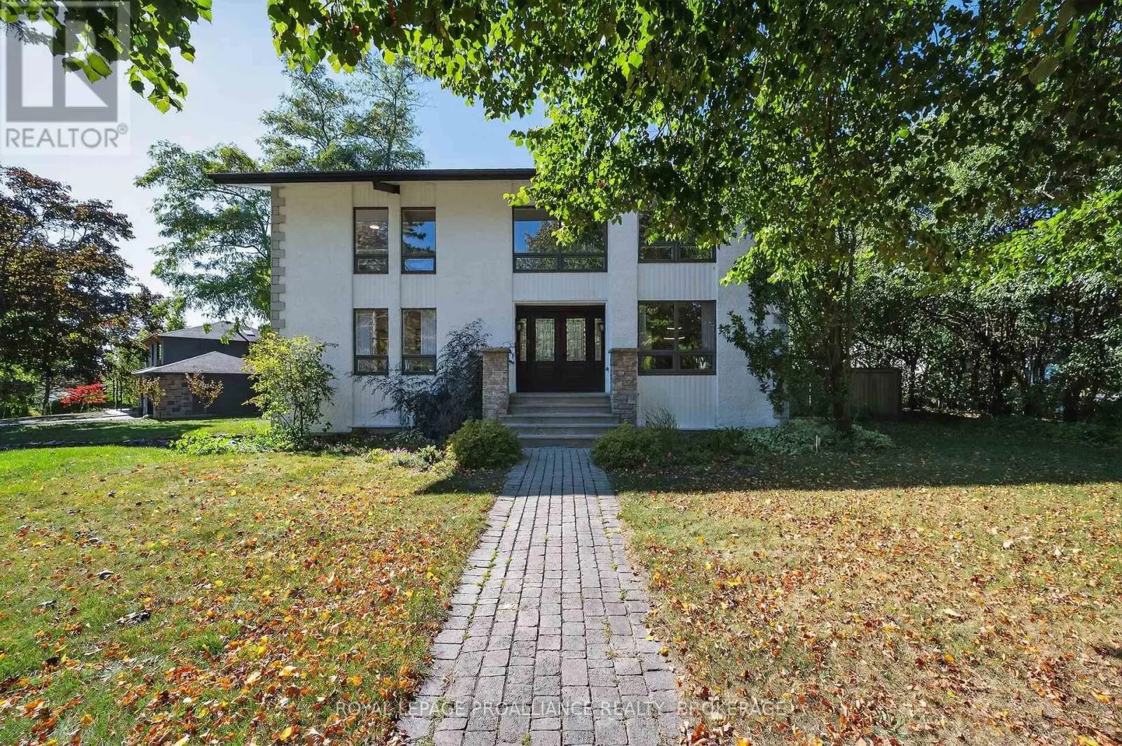 202 ALWINGTON PLACE