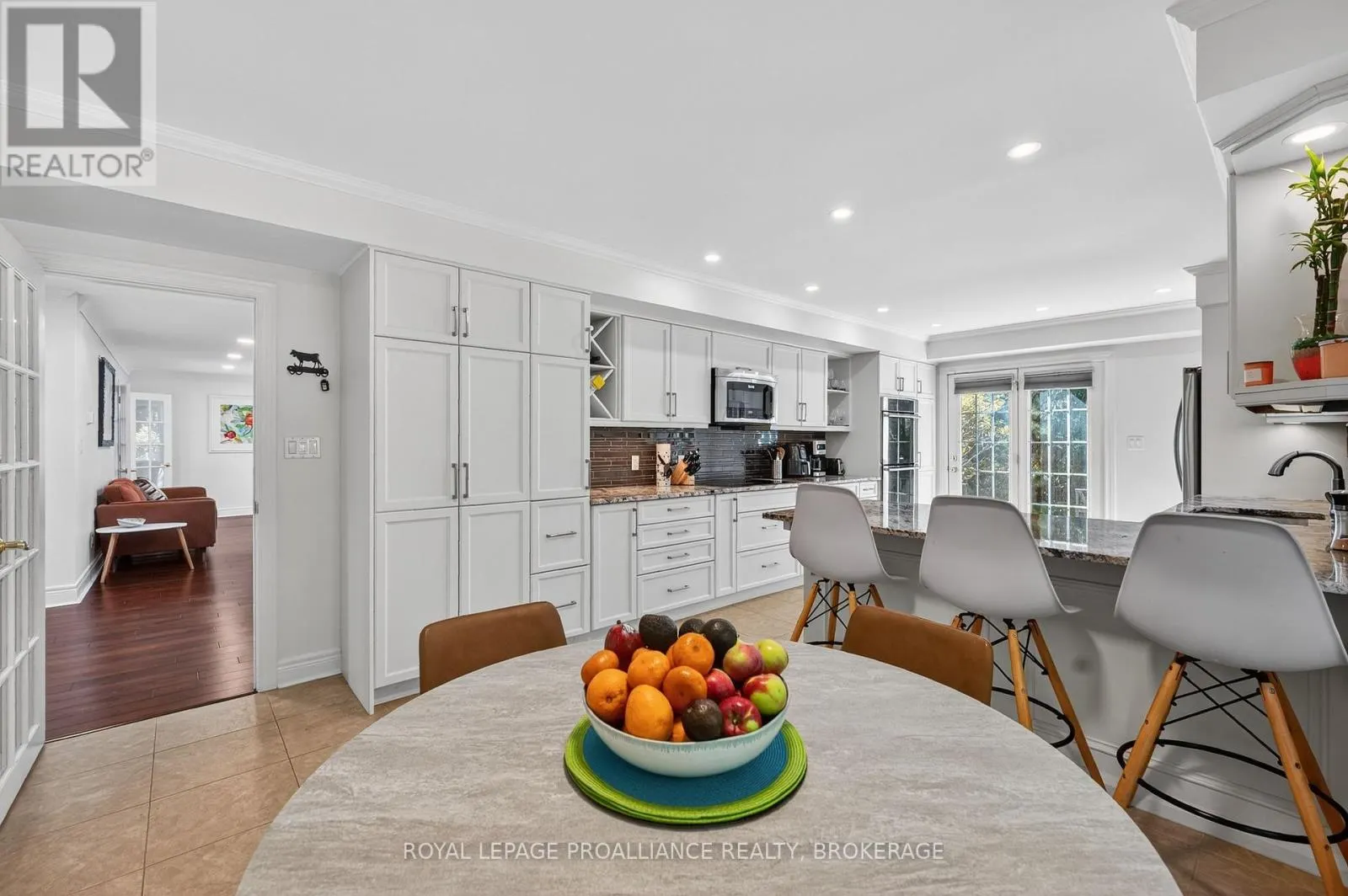 202 ALWINGTON PLACE