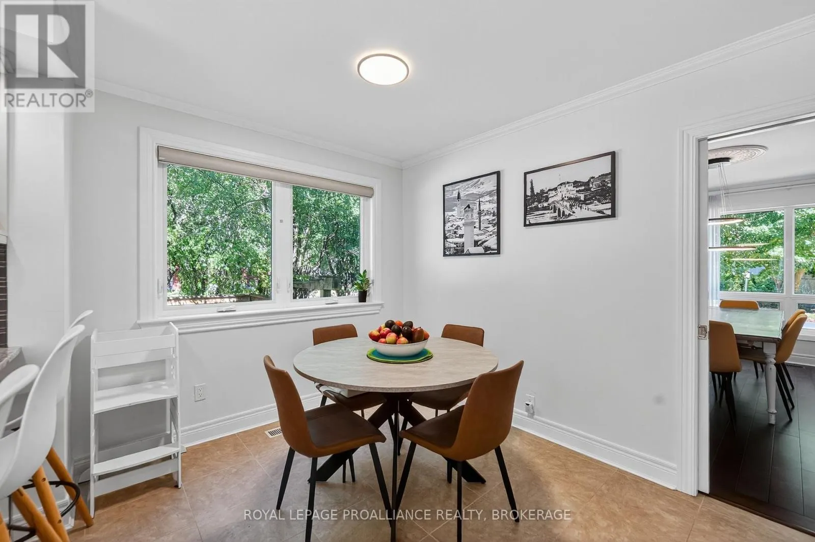 202 ALWINGTON PLACE