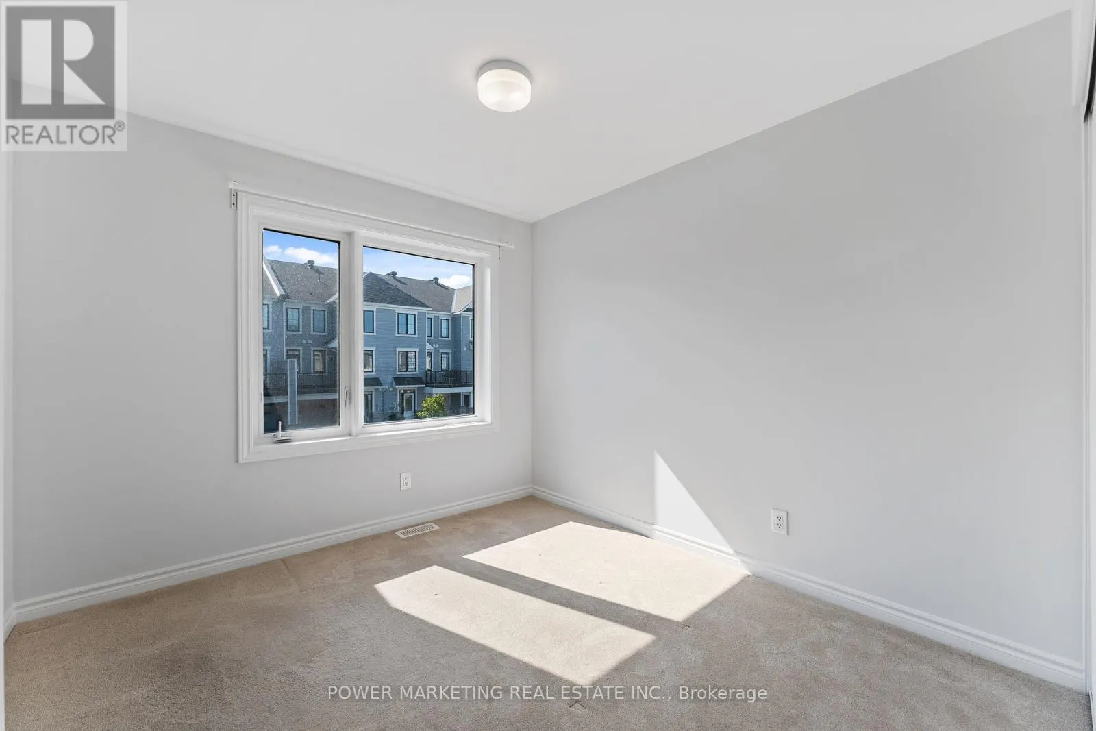 527 CATLEAF ROW