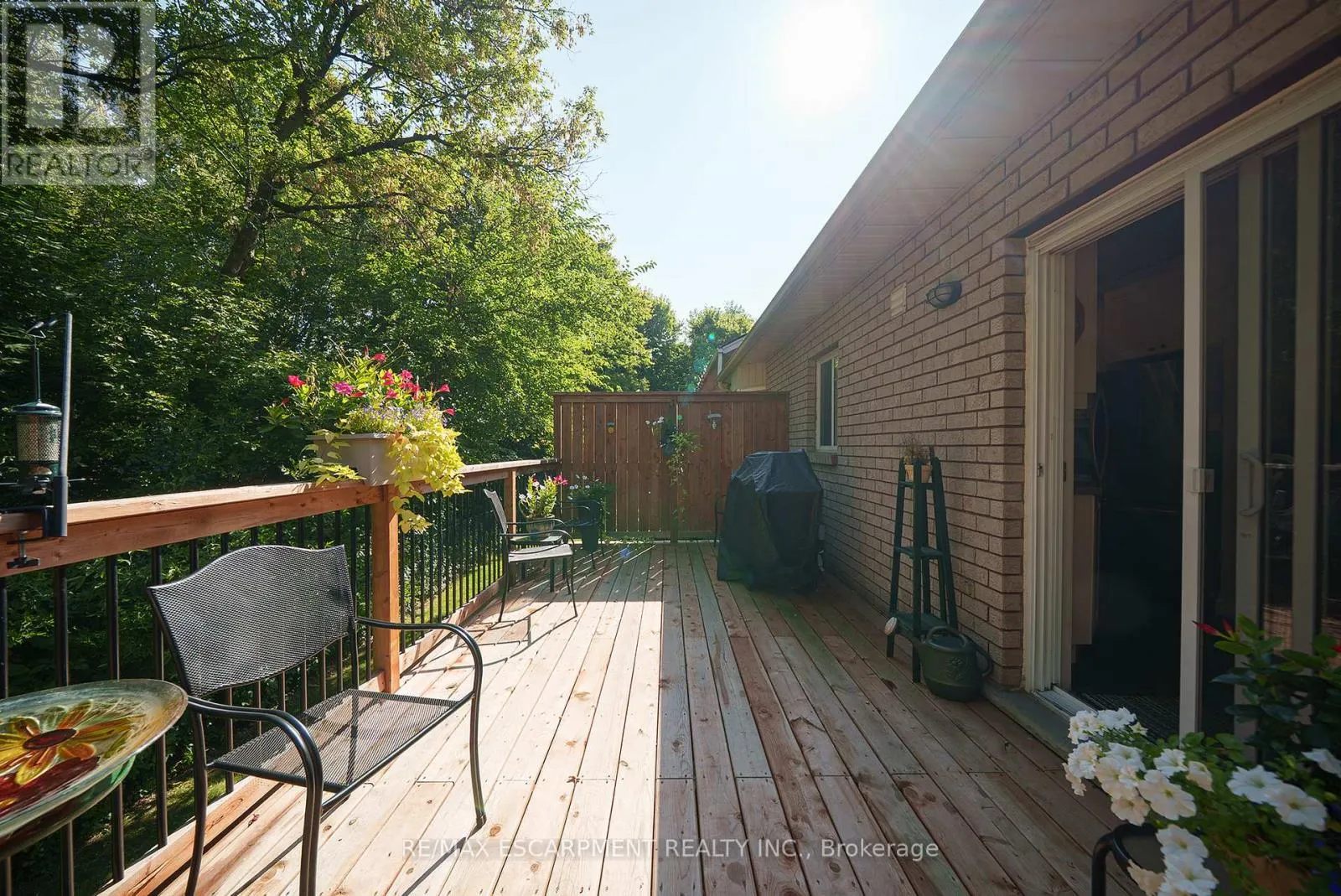 8 - 24 HARDY ROAD