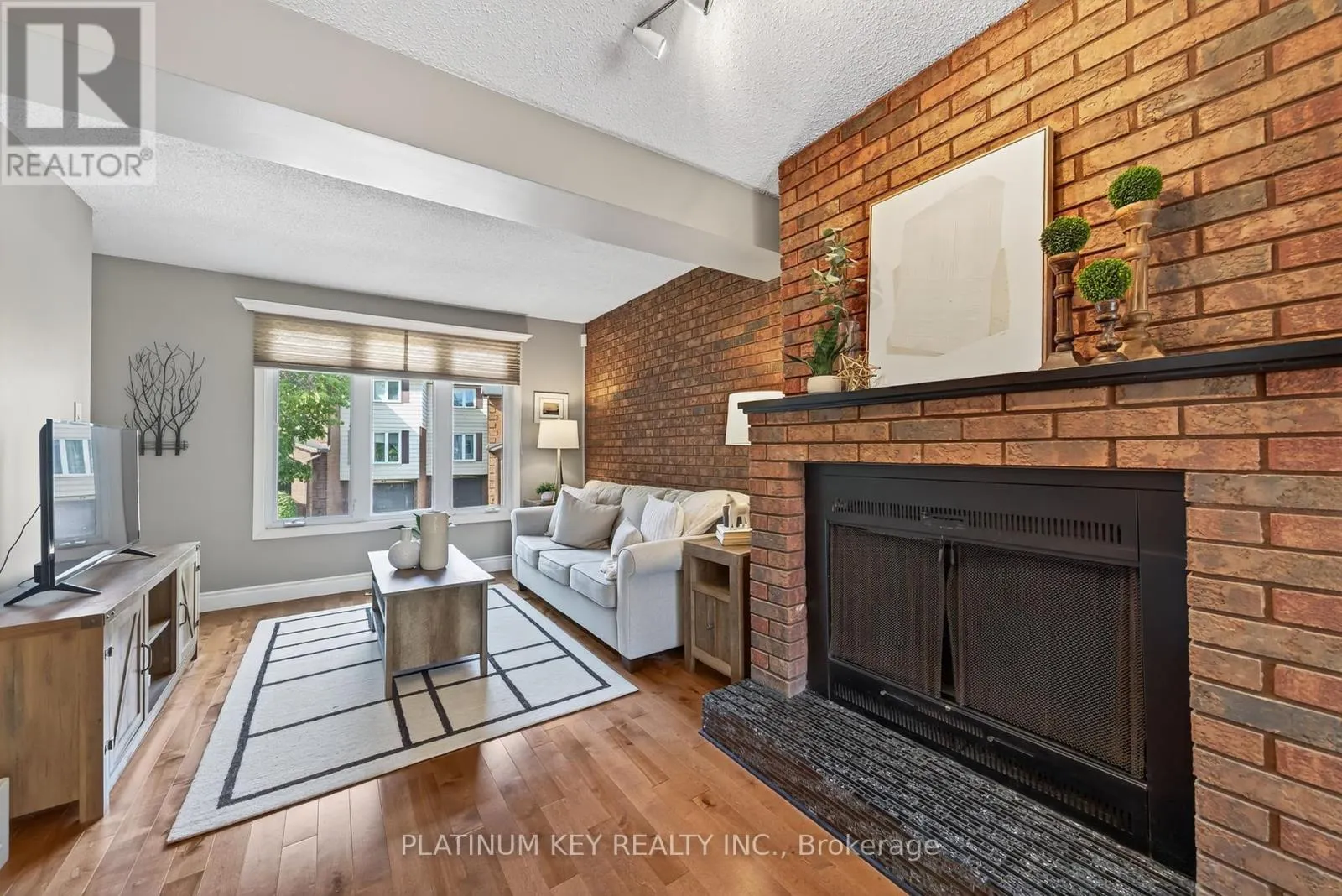 27 - 295 WILKINS STREET, #27