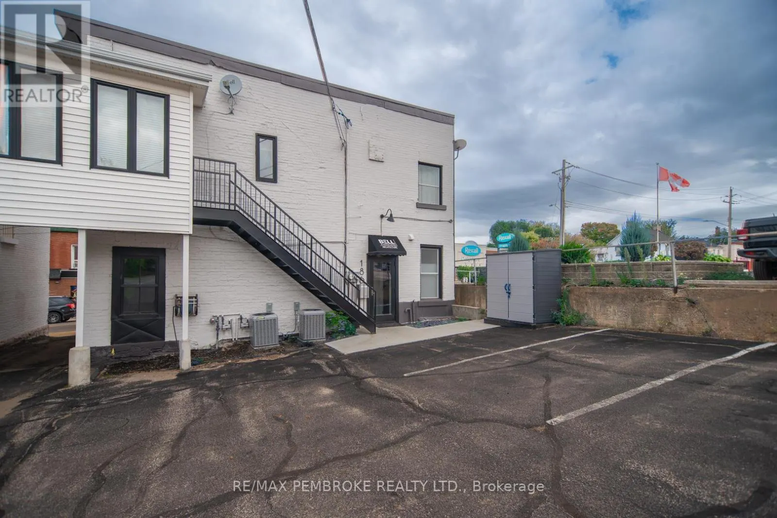 186 PEMBROKE STREET E