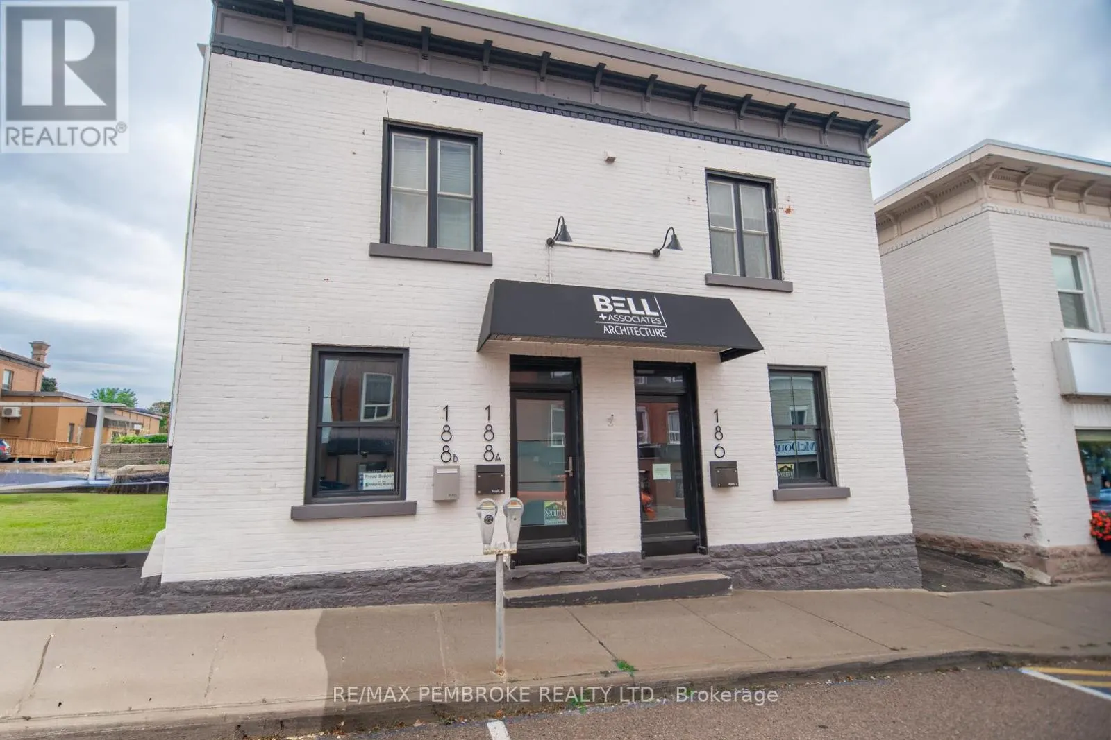 186 PEMBROKE STREET E