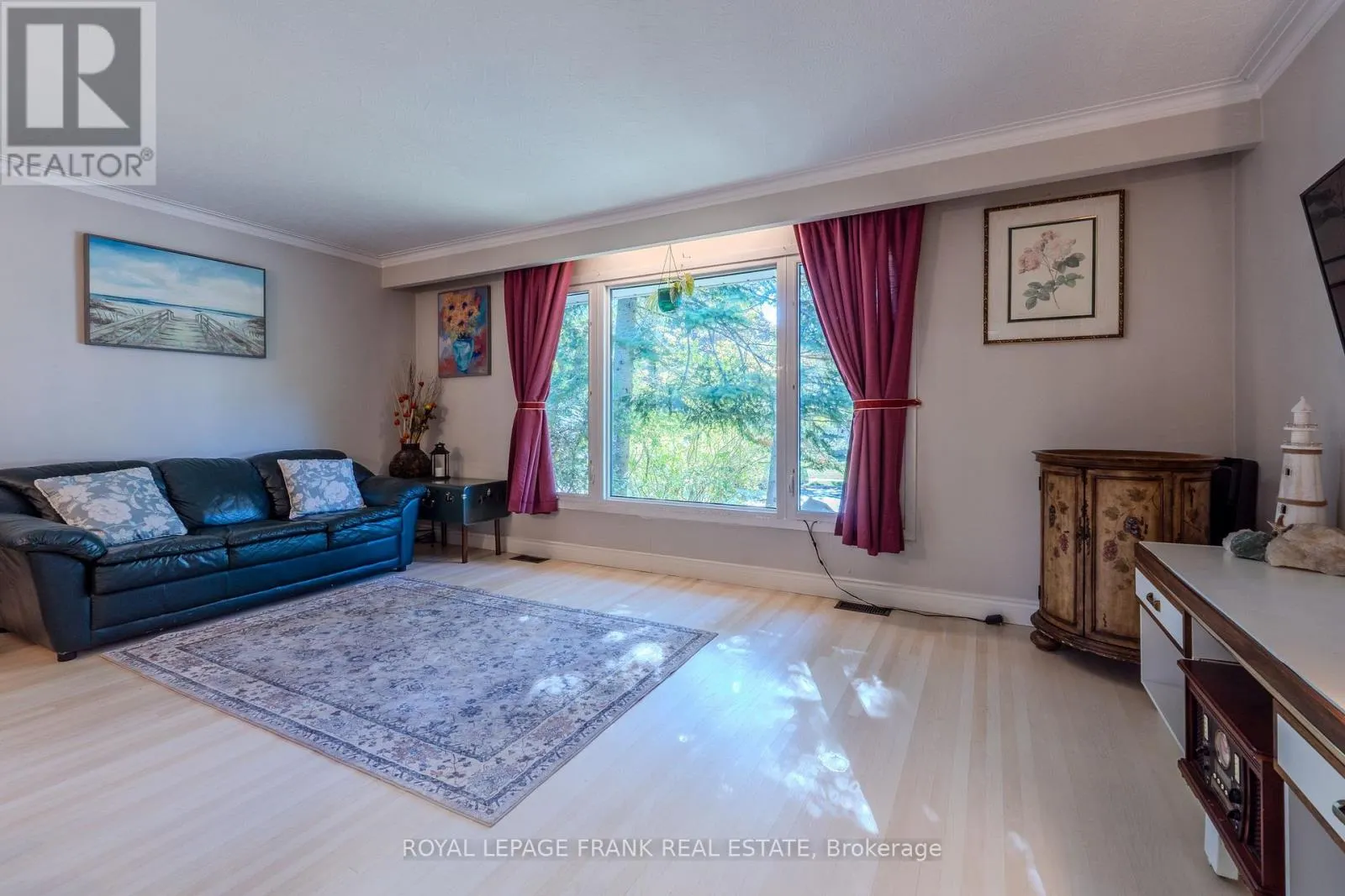 32 MELBOURNE STREET E