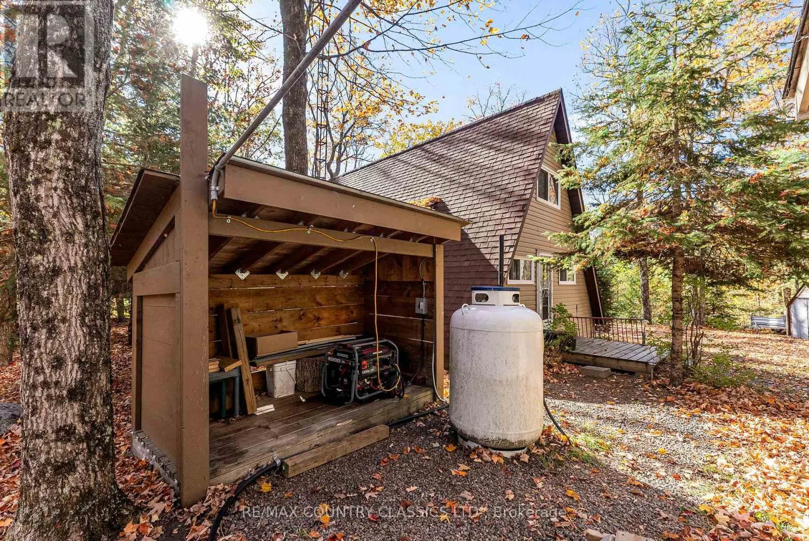 1201 MORAINE DRIVE