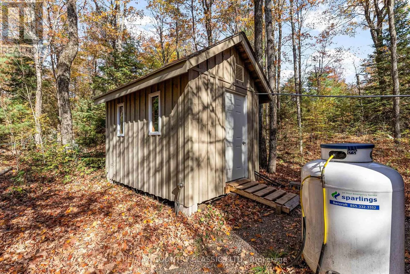 1201 MORAINE DRIVE