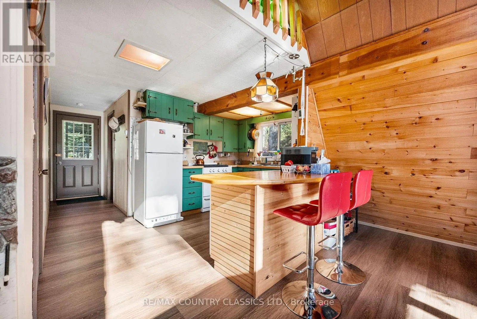 1201 MORAINE DRIVE