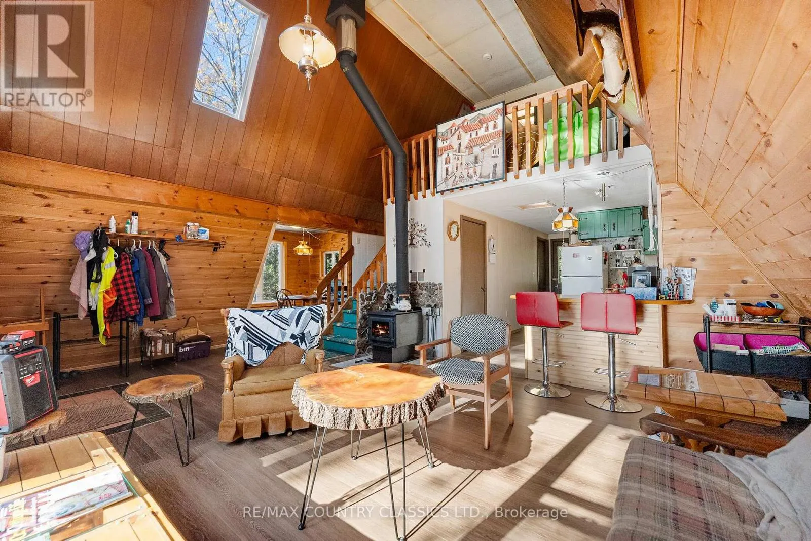 1201 MORAINE DRIVE