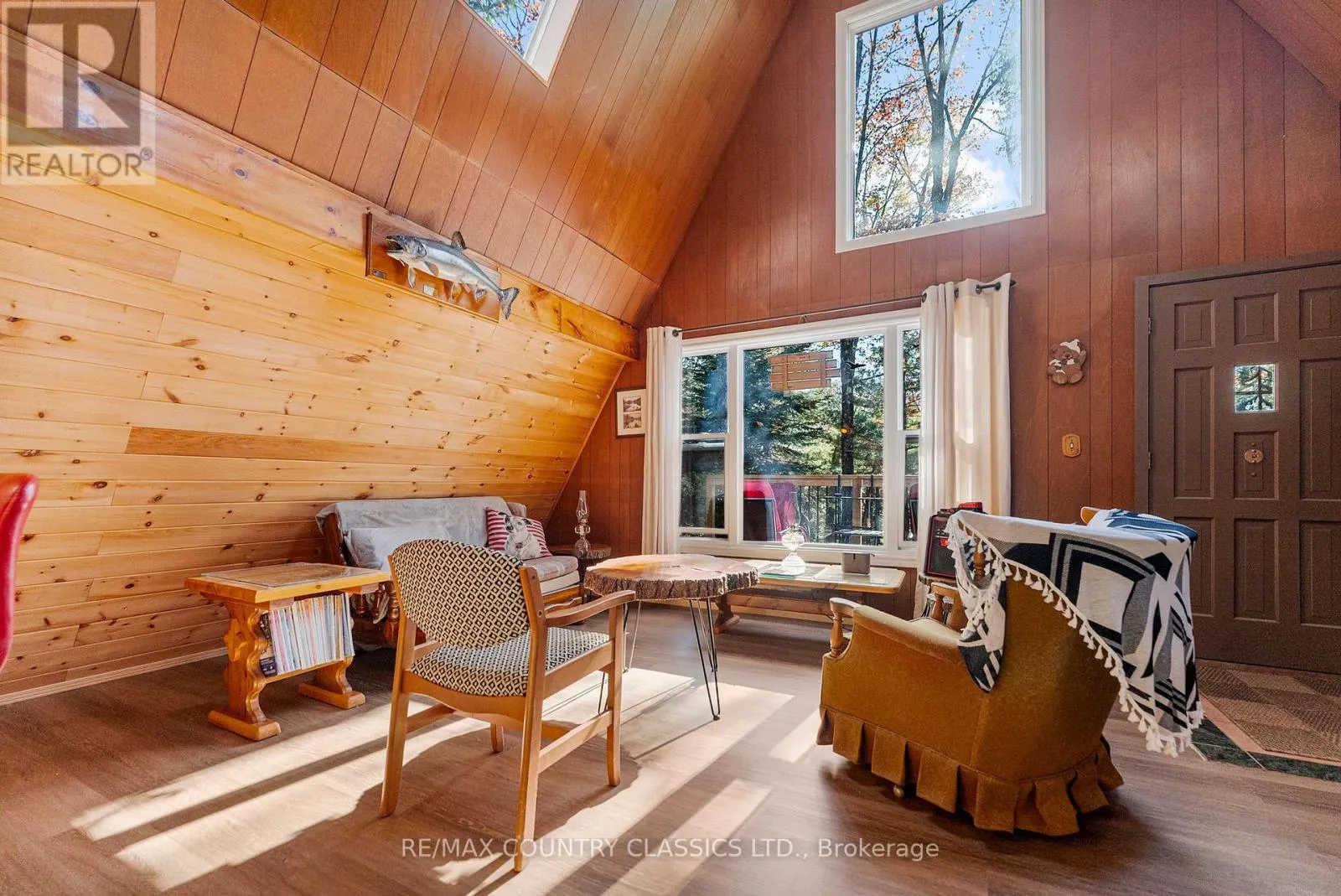 1201 MORAINE DRIVE
