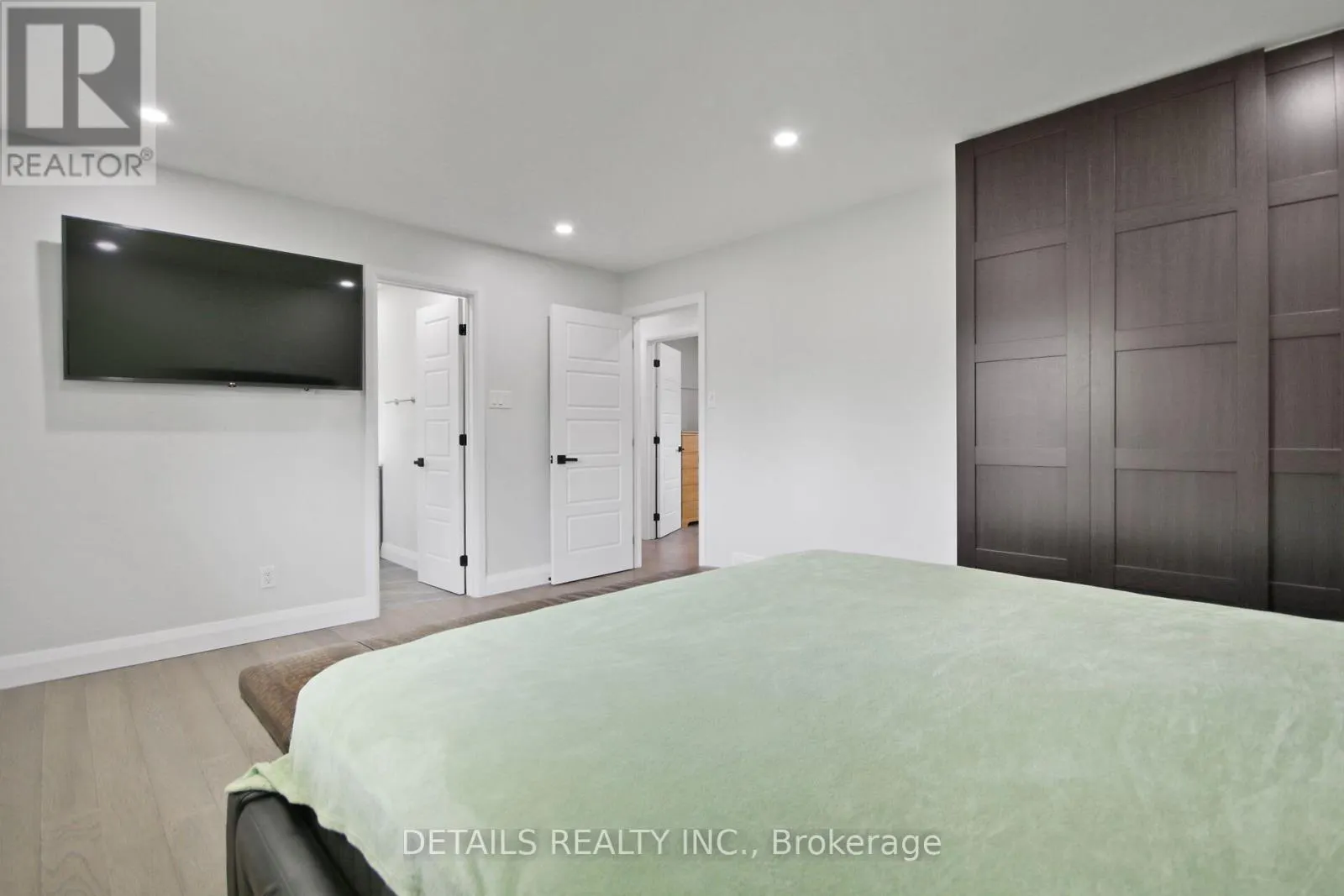 2708 BEKKERS COURT