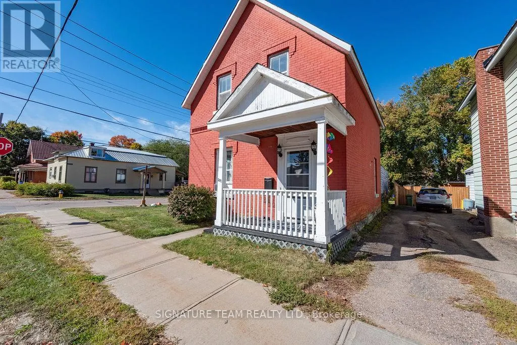 201 WELLAND STREET