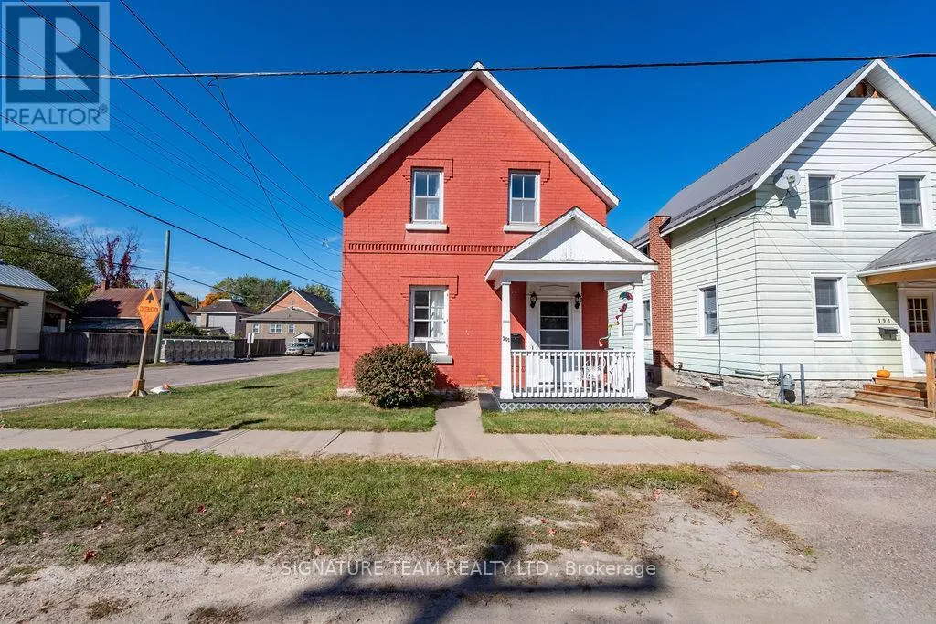 201 WELLAND STREET