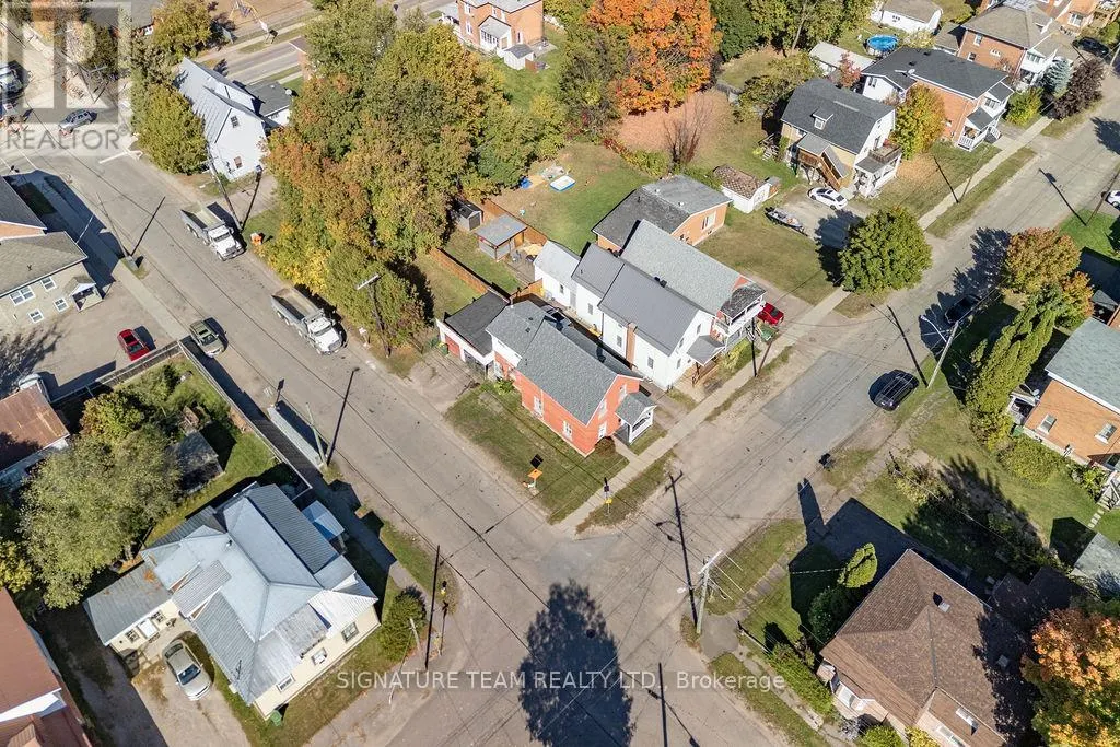 201 WELLAND STREET