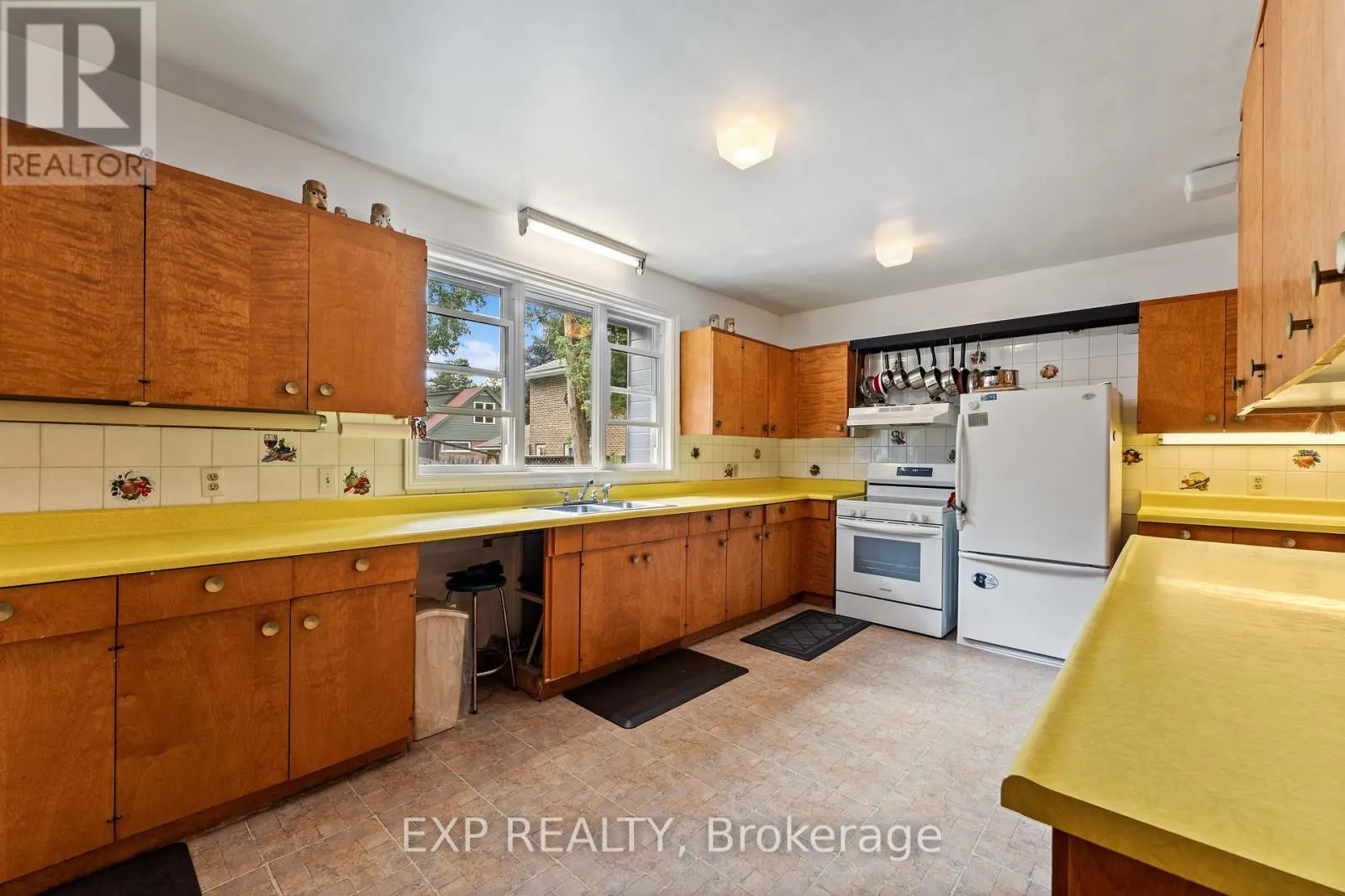 395 BROWN STREET