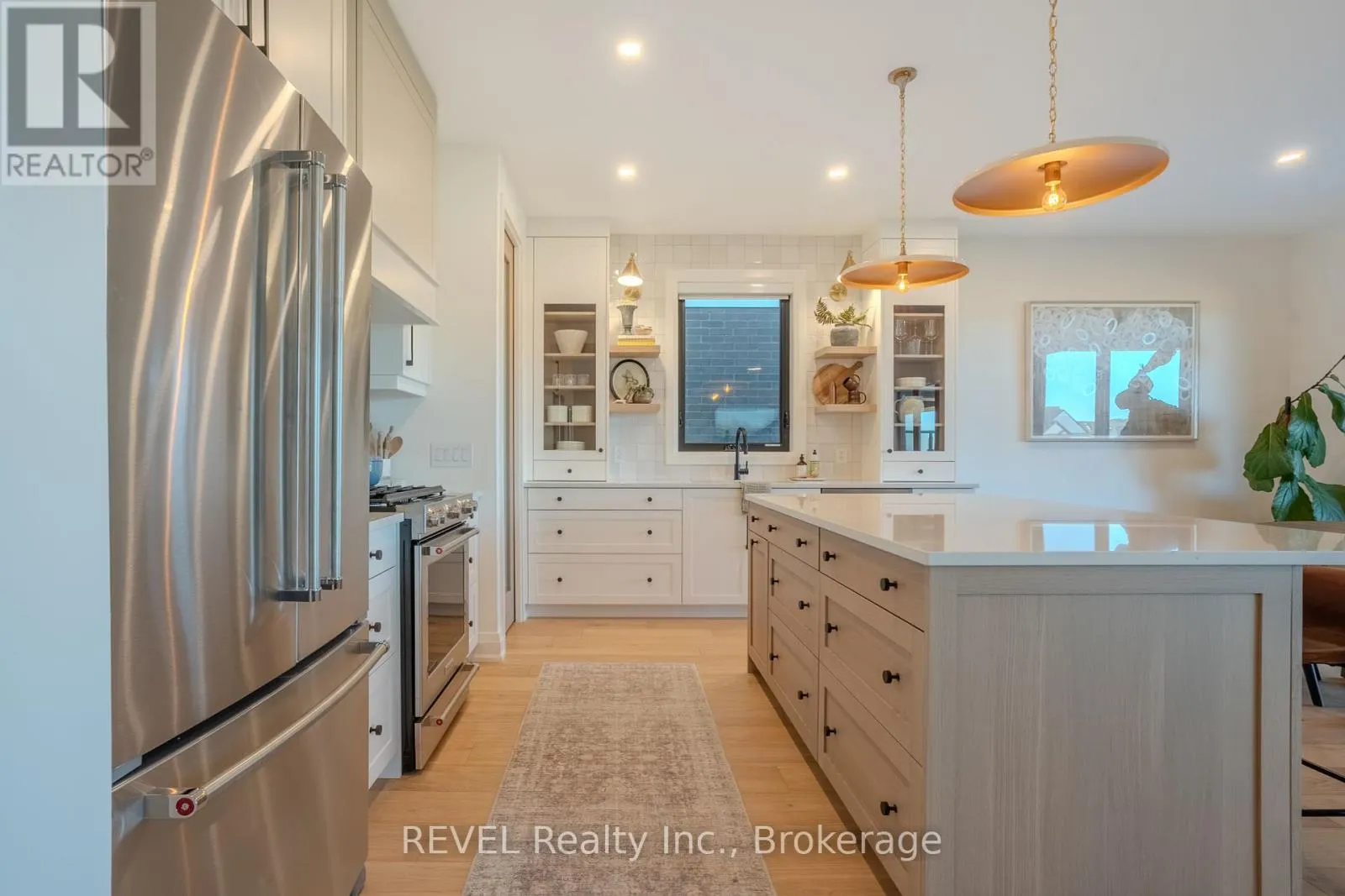 21 ARSENAULT CRESCENT