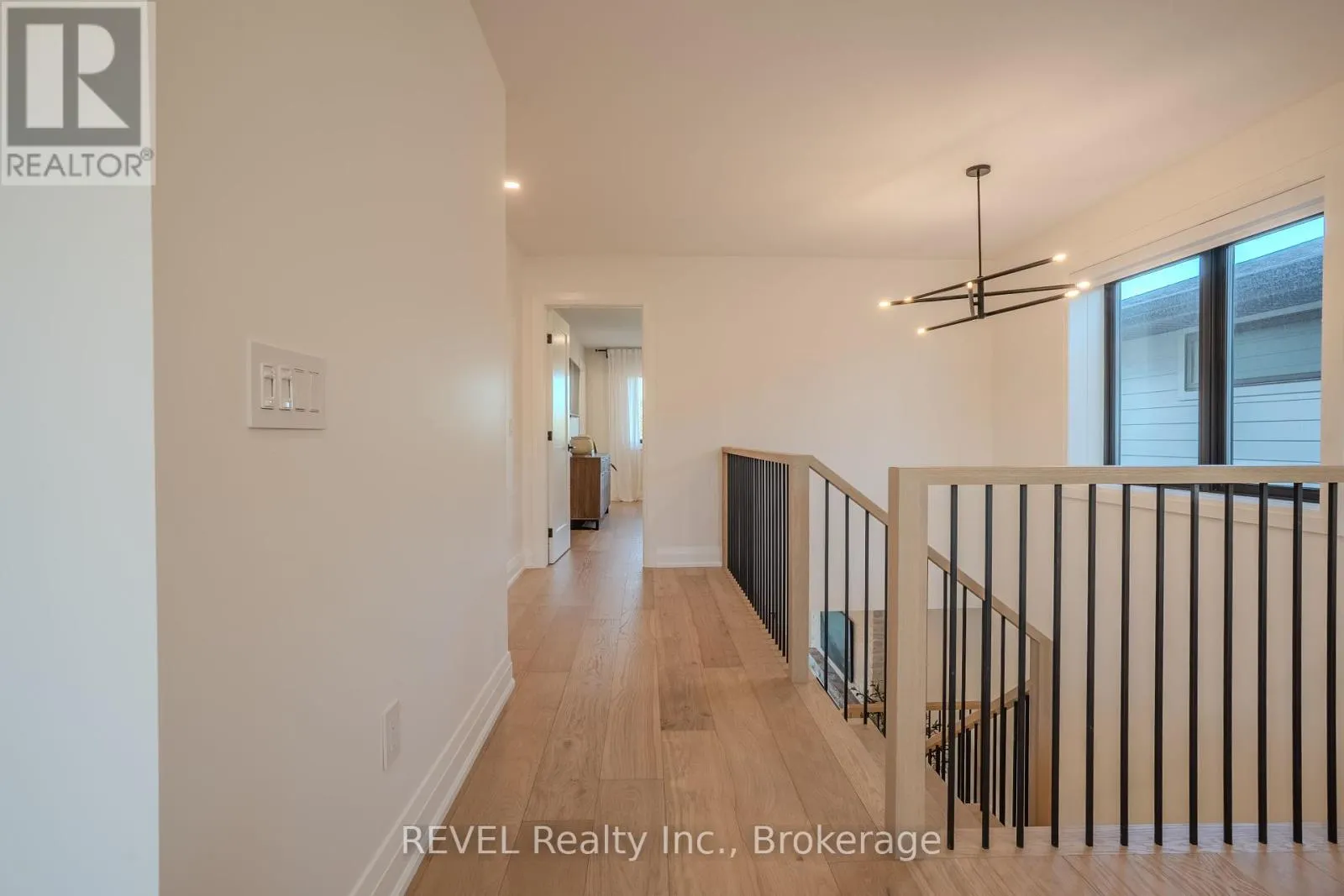 21 ARSENAULT CRESCENT