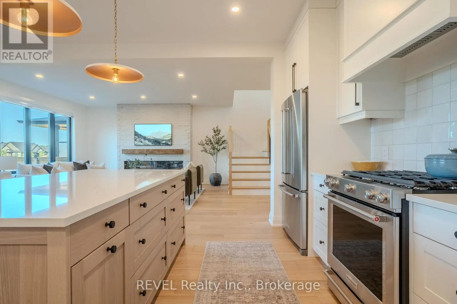21 ARSENAULT CRESCENT