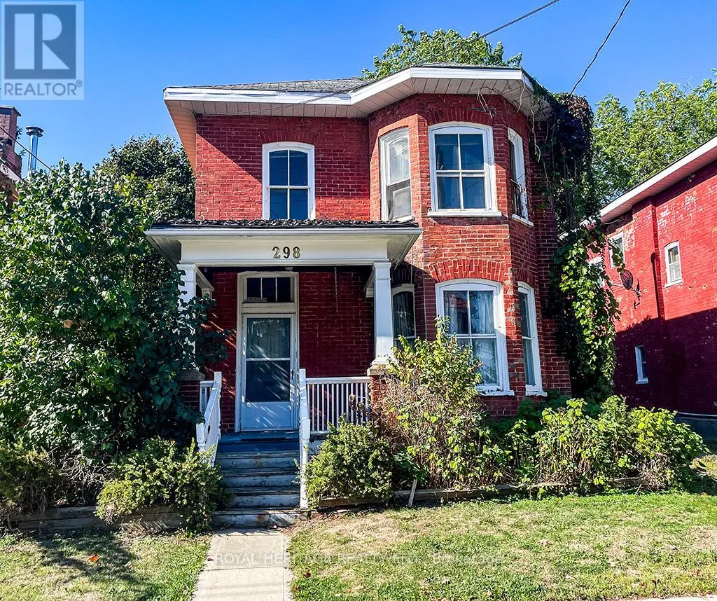 298 CHARLES STREET N
