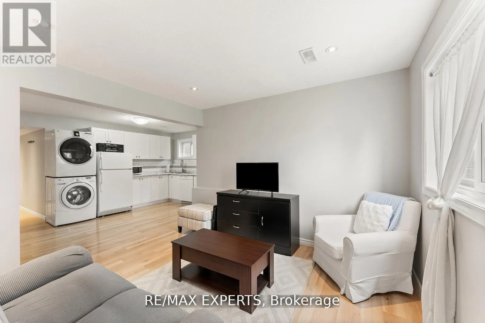 56 STEEPLERIDGE STREET