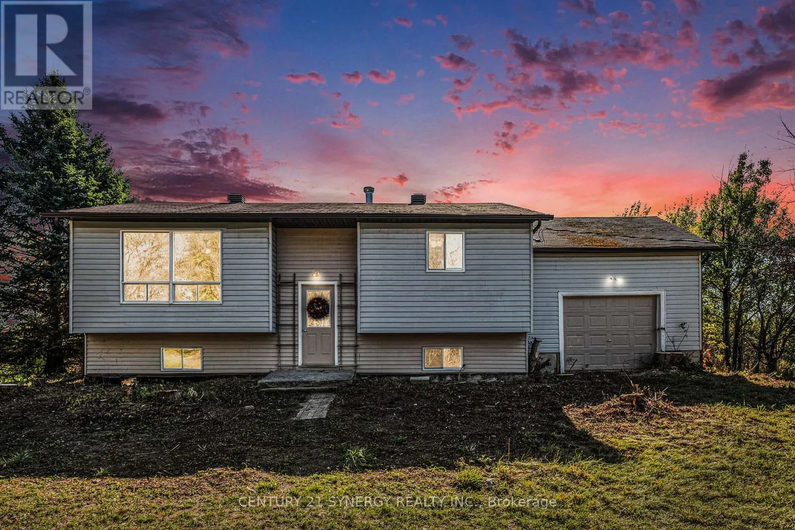 864 WEEDMARK ROAD