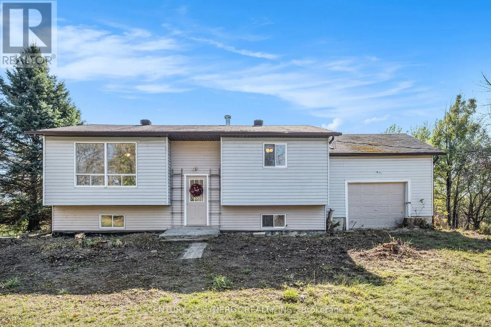 864 WEEDMARK ROAD
