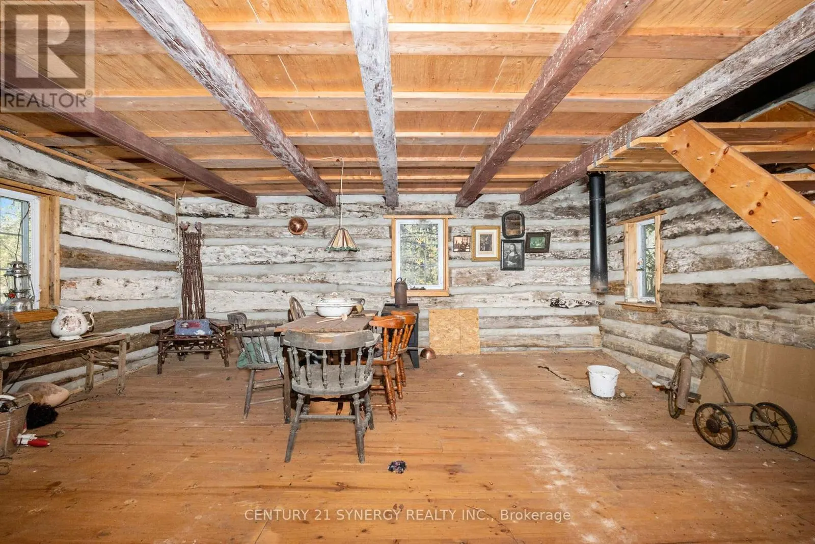 864 WEEDMARK ROAD
