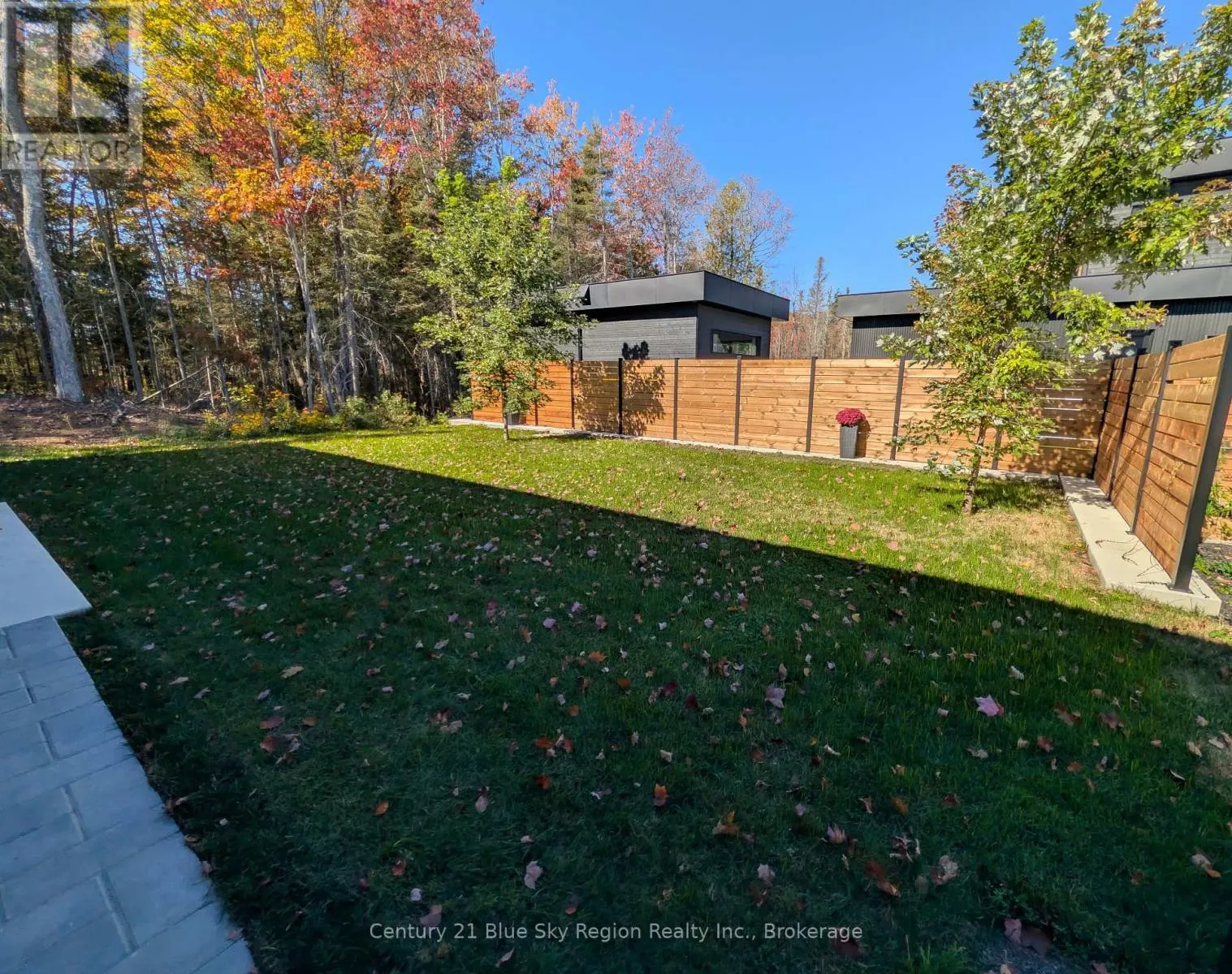 160 SUGARBUSH STREET