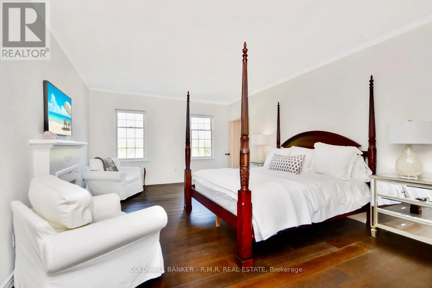 10 ARMITAGE AVENUE