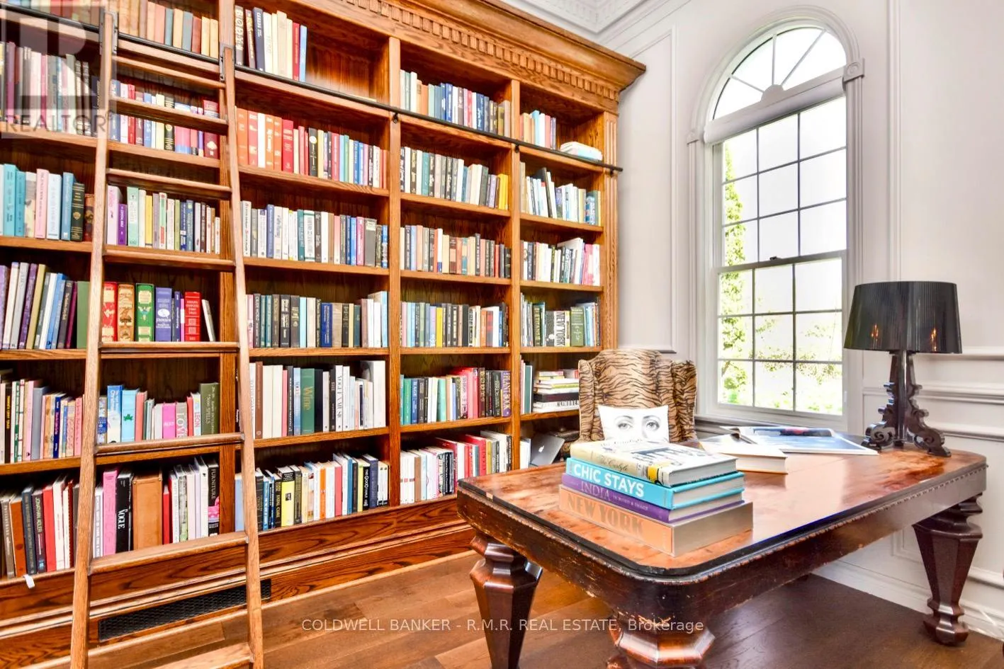 10 ARMITAGE AVENUE