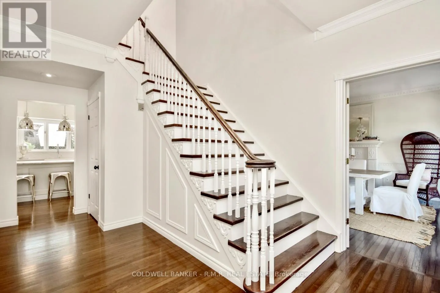 10 ARMITAGE AVENUE