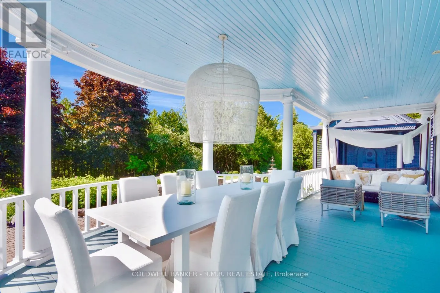 10 ARMITAGE AVENUE