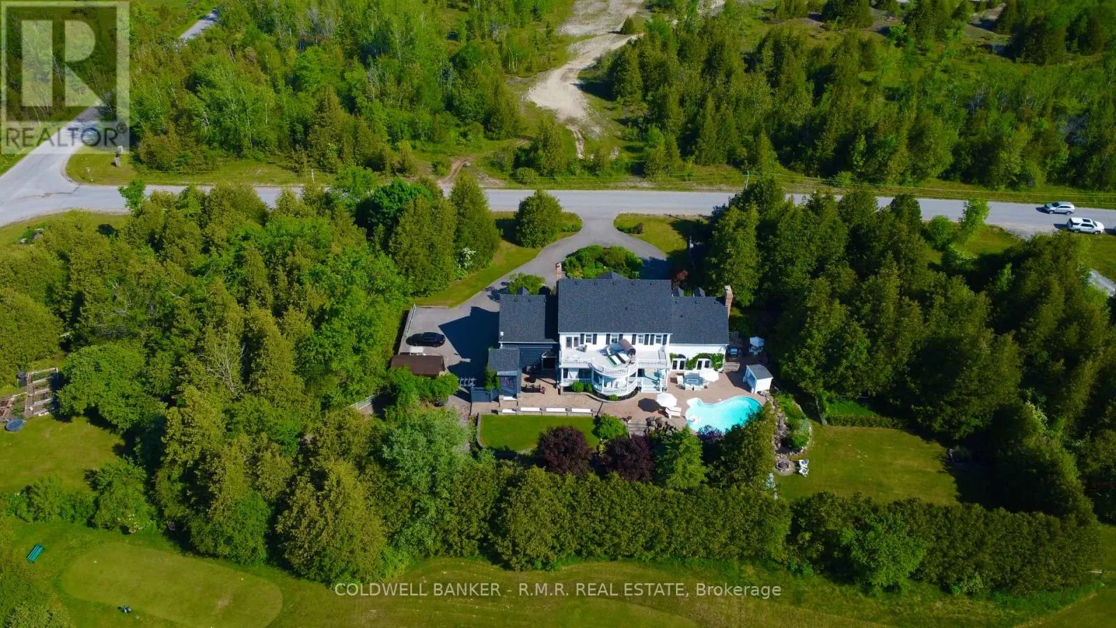 10 ARMITAGE AVENUE