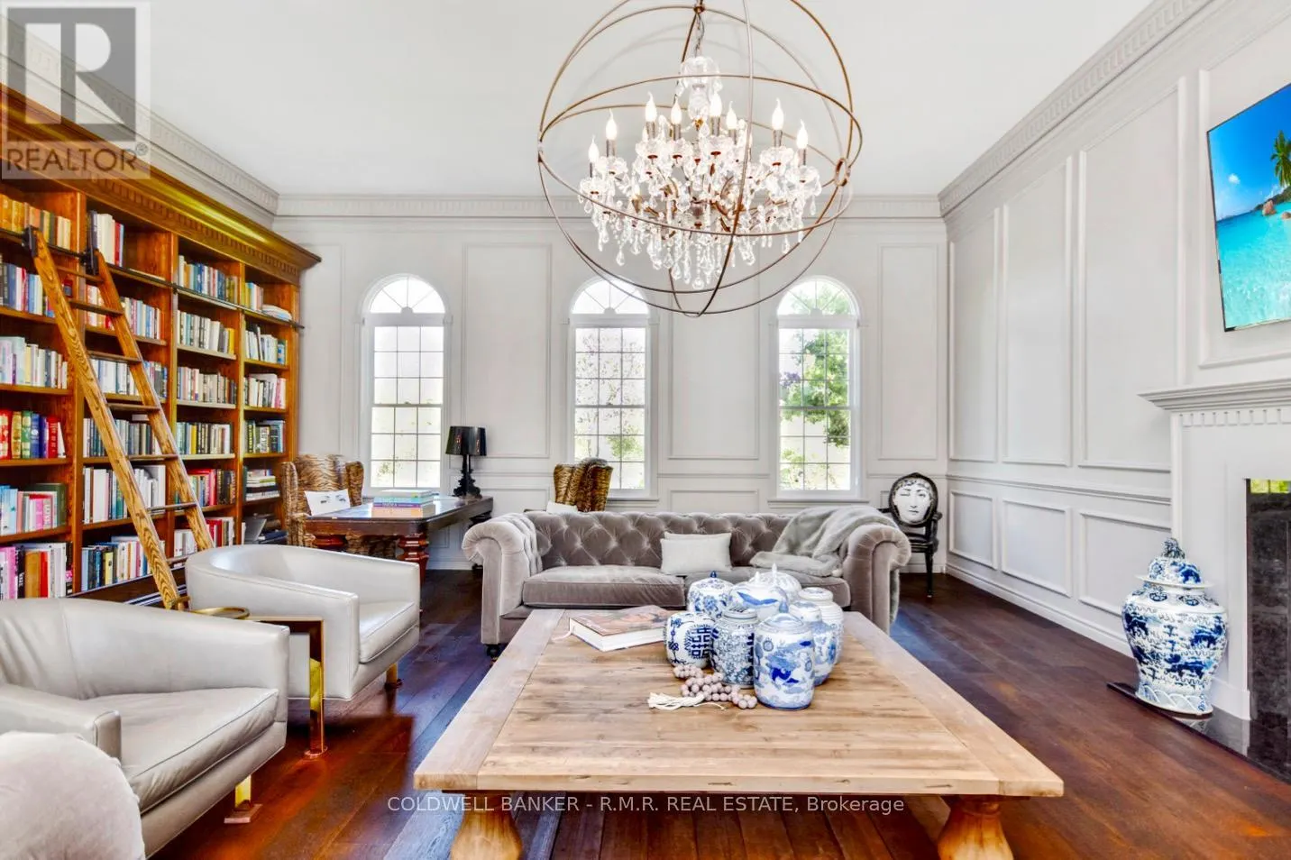 10 ARMITAGE AVENUE