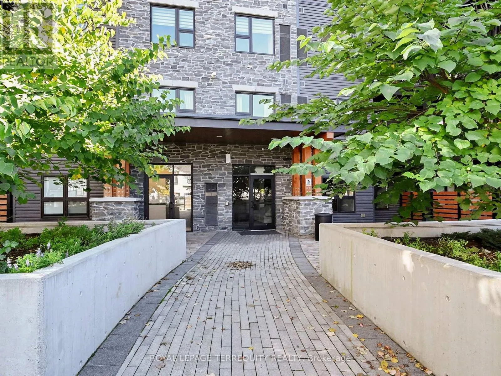 419 - 110 FERGUS AVENUE