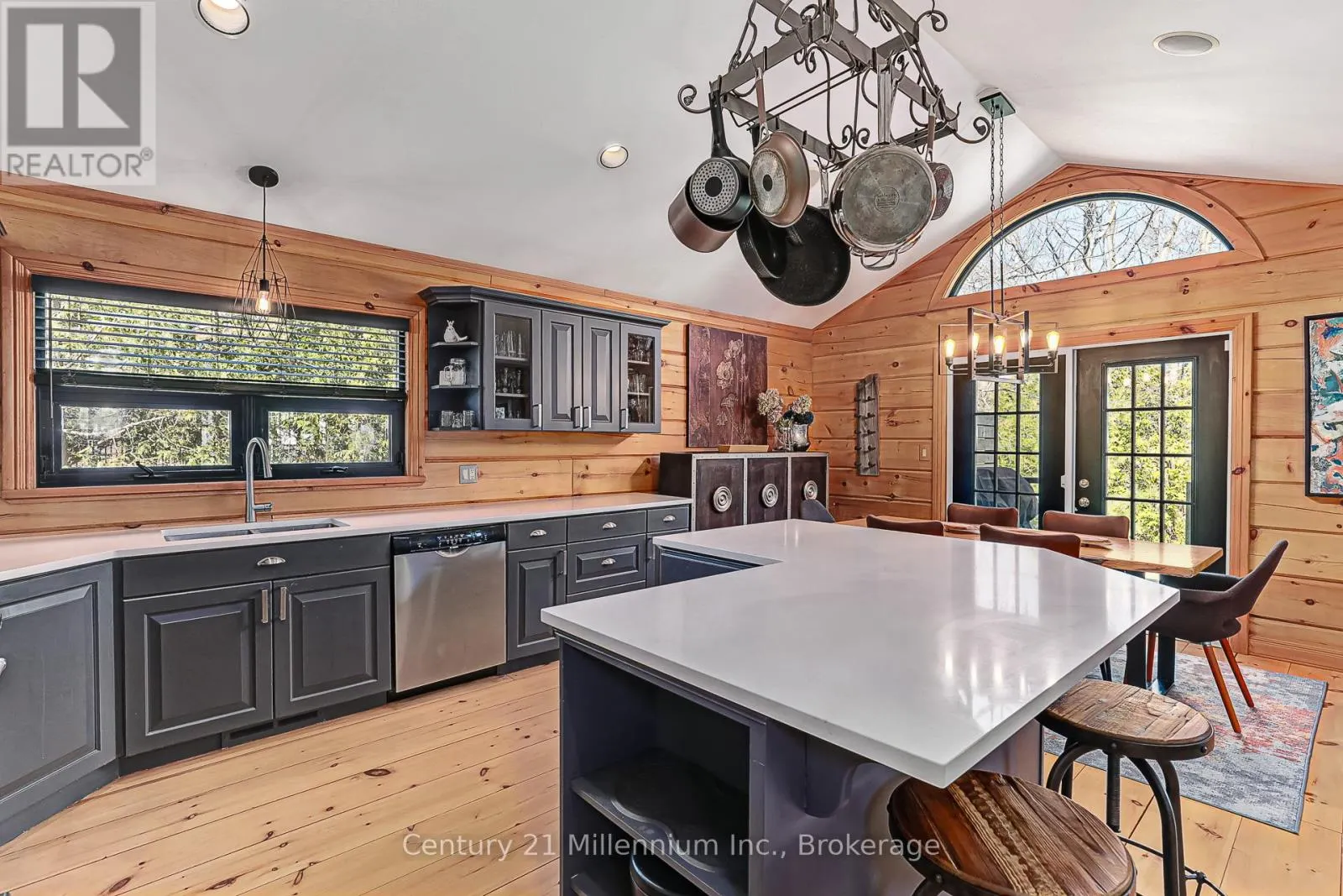 108 CORTINA CRESCENT