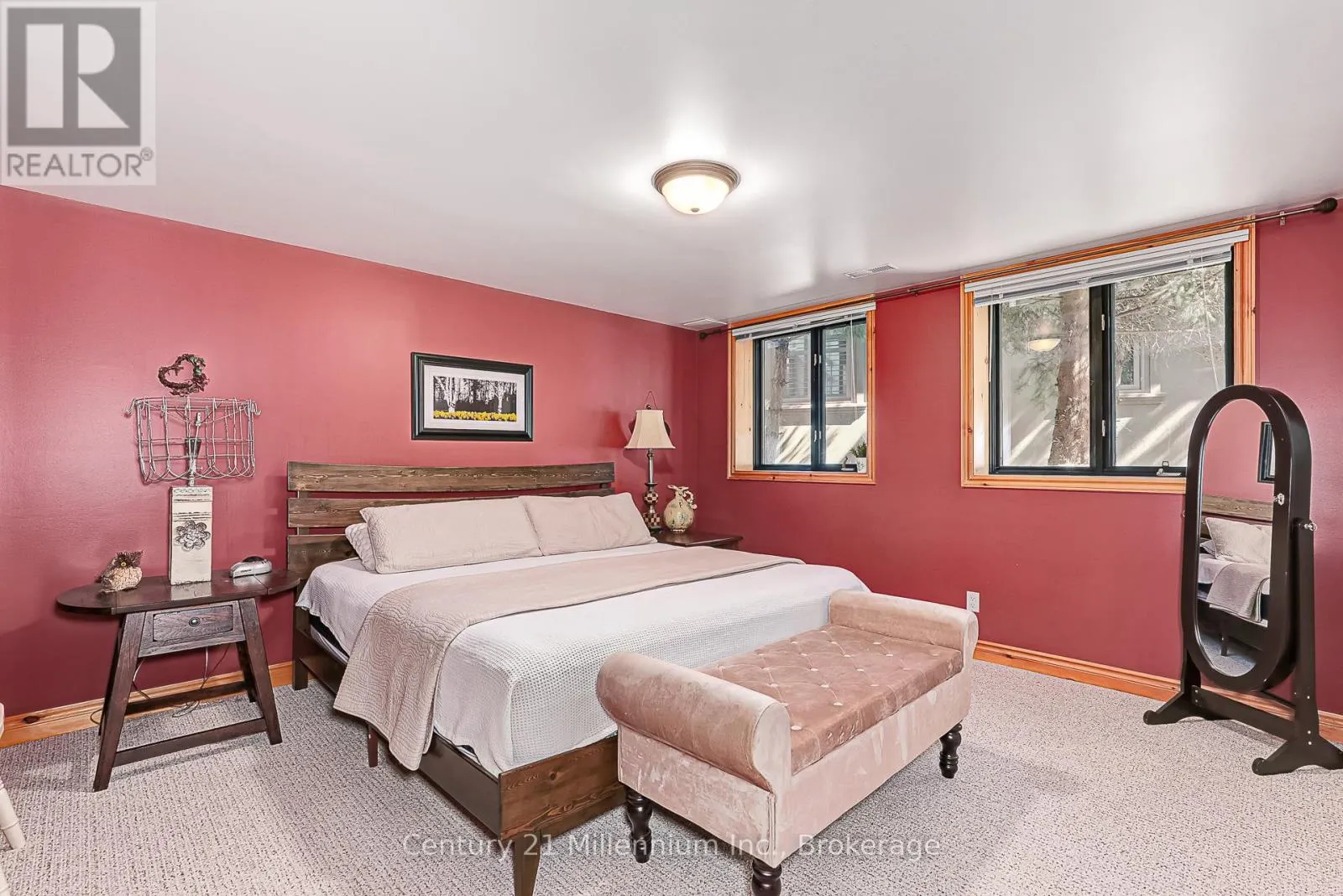 108 CORTINA CRESCENT