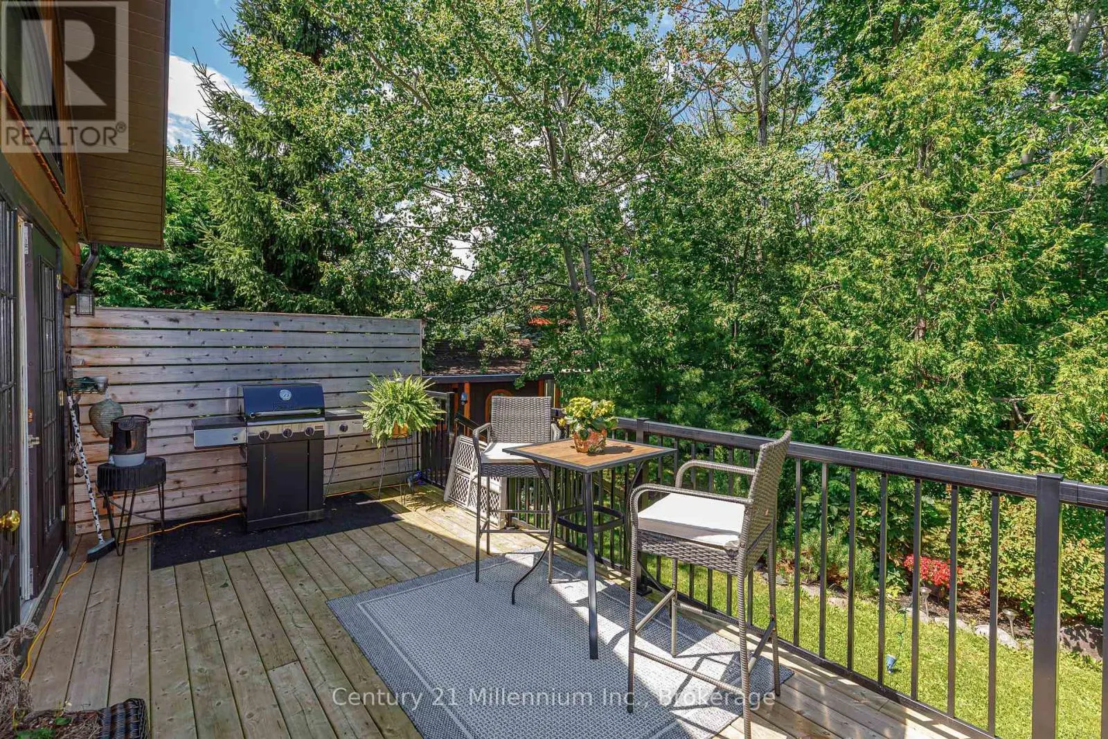 108 CORTINA CRESCENT