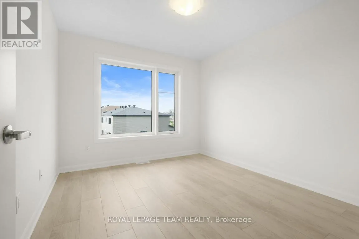 975 ATHENRY COURT