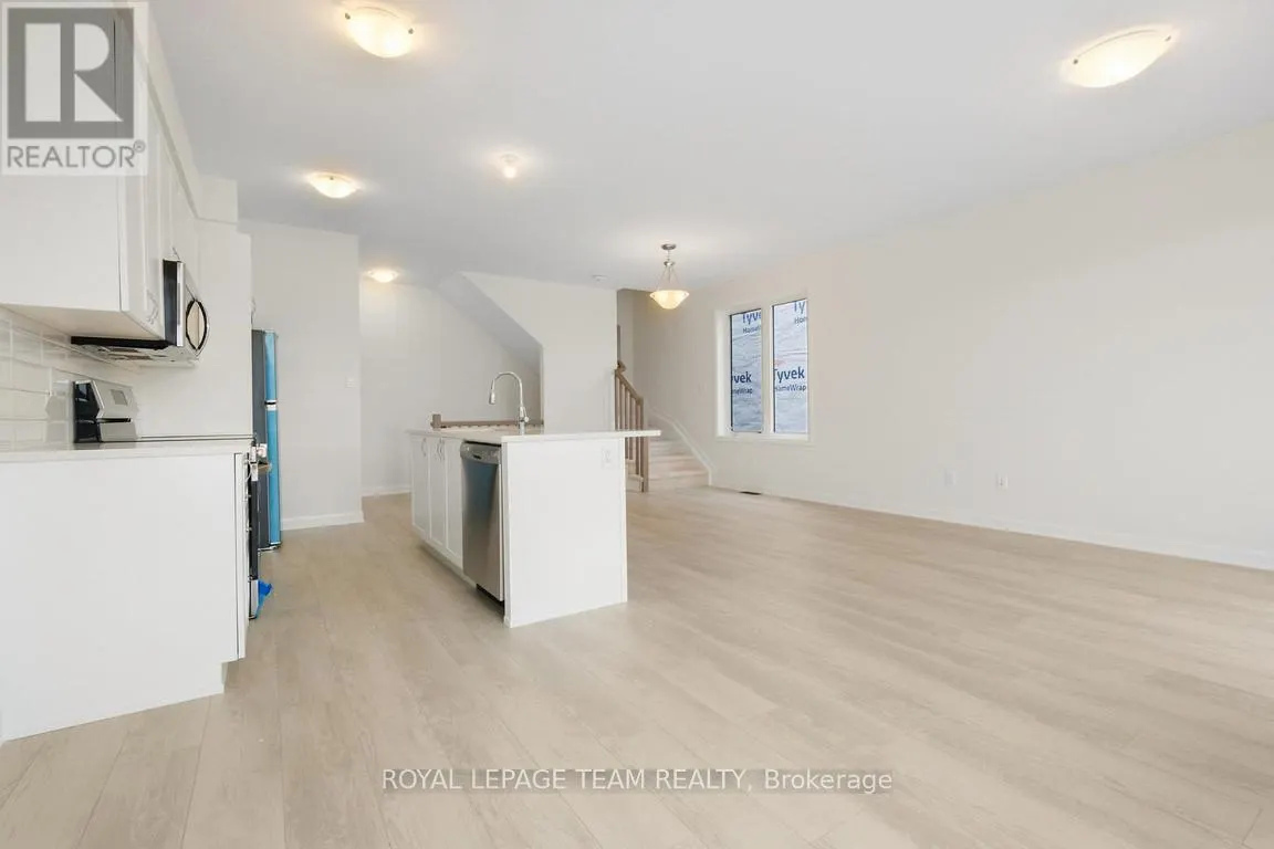 975 ATHENRY COURT