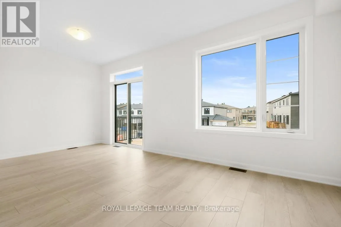 975 ATHENRY COURT