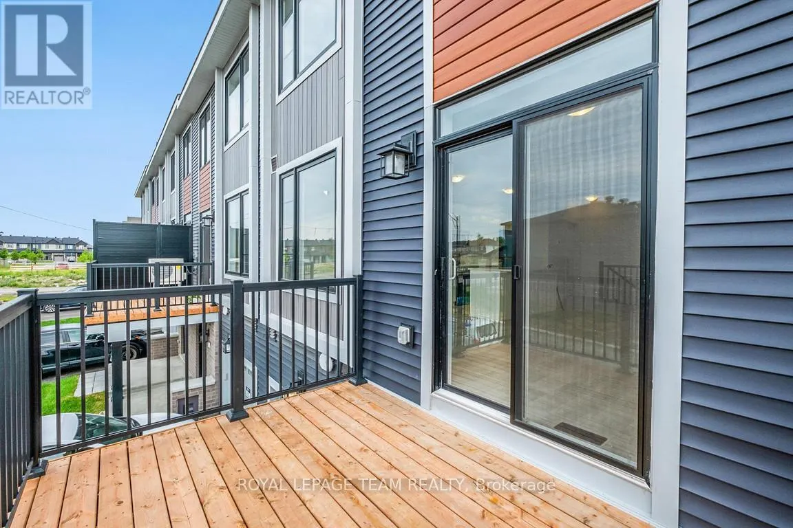 975 ATHENRY COURT