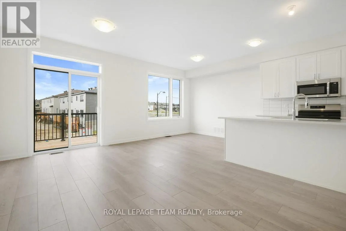 975 ATHENRY COURT