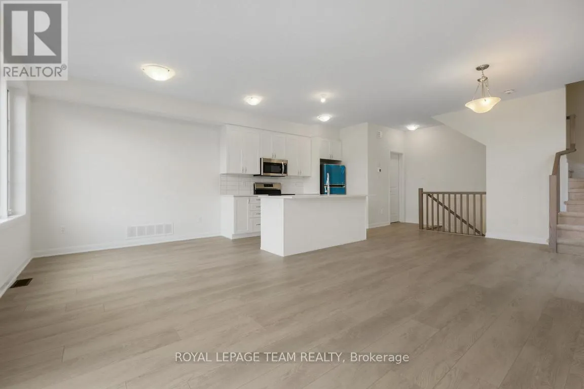 975 ATHENRY COURT