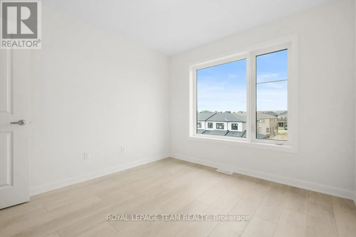 975 ATHENRY COURT